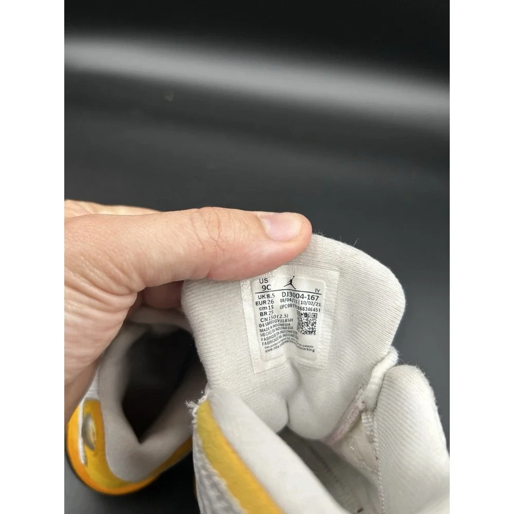 Jordan Air Jordan 13 Toddler Sneaker White/Yellow/Black/Red 9C DJ3004-167